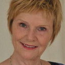 Tingue Dongelmans als Amsterdam Grandmother