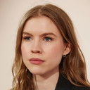 Eve Connolly als Adriel