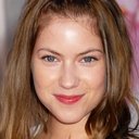 Laura Ramsey als Stacy