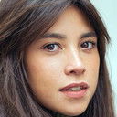 Roxane Potereau als Neighbor of Simon and Adélaïde