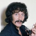 Peter Wyngarde als Self