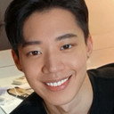 黃信赫 als Ah Jian