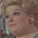 Annick Berger als Madame Julien