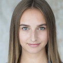Lara Wollington als Lucy (voice)