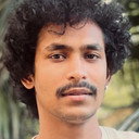 Pasindu Vithanage als Kiriputha