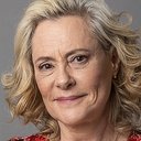 Elizabeth Savalla als Mariana