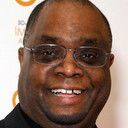 Geoffrey Thorne als Lewis