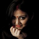 Neha Vyas als Art Teacher