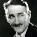 Clyde Cook als Attendant
