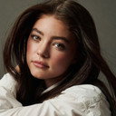Kenzi Richardson als Vee