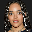 Quintessa Swindell als Julie