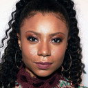 Shalita Grant als Aurelia Johnson