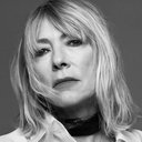 Kim Gordon als Corky