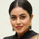 Poorna als Amma aka Vasudha