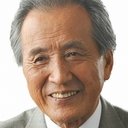 山本學 als Ryujo Suzuya