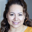 Angelica Pulido als Helen