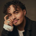 Tonatiuh als Mateo Flores