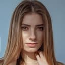 Дар'я Петрожицька als Flight Assistant
