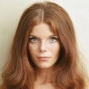 Samantha Eggar als Dr. Megan Stewart