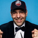 Gerard Romero als Self - Host