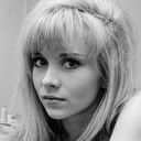 Judy Huxtable als Dracula's Victim