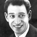 Georges Bever als Le majordome des Fourchaume (uncredited)