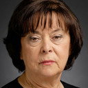 Füsun Erbulak als Leman