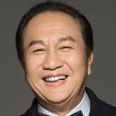 郭鋒 als Uncle Yiu