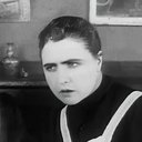 Suzanne Le Bret als Irma Vep's Maid