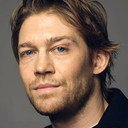 Joe Alwyn als Bob Cratchit