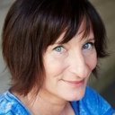 Moya Brady als Abusive Bystander