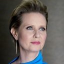 Cynthia Nixon als Leslie