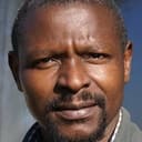 Théophile Sowié als L'oncle Keïta