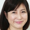 岡江久美子 als Haru's Mother (voice)