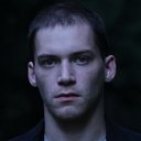 Kai-Peter Malina als Karl
