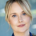 Katy Yoder als Sharon