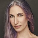 Nikka Graff Lanzarone als New Art Teacher