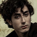 Anthony Ippolito als Johnno