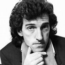 B. A. Robertson als Singer