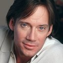 Kevin Sorbo als George Mulrooney