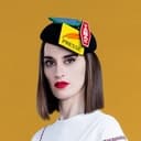 Yelle als Flore, l'infirmière