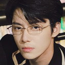 俞隽逸 als Huai Liu