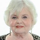 June Squibb als Georgina