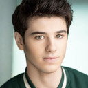 Oscar Chark als Tom