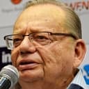 Ruskin Bond als Man at Bar