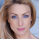 Laura Tyrer als New Congress Club Girls