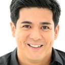 Aga Muhlach als Andrew Castro