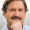 Ramón Farías als Héctor San Lucas