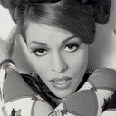 Lady Miss Kier als Self