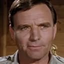 Ed Devereaux als Sgt. Russell